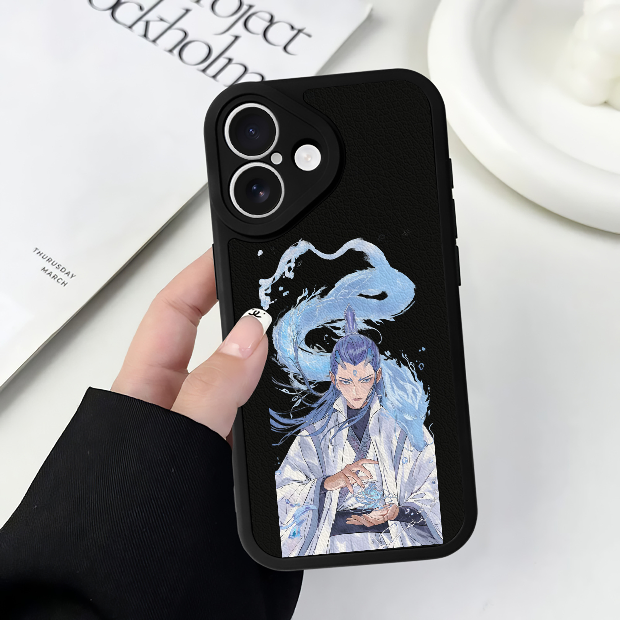 （画像用） Ne Zha 2 ナタ 魔童の大暴れ 【iPhone 16シリーズ対応】シリコンスマホケース（レザー調） 材質：シリコン